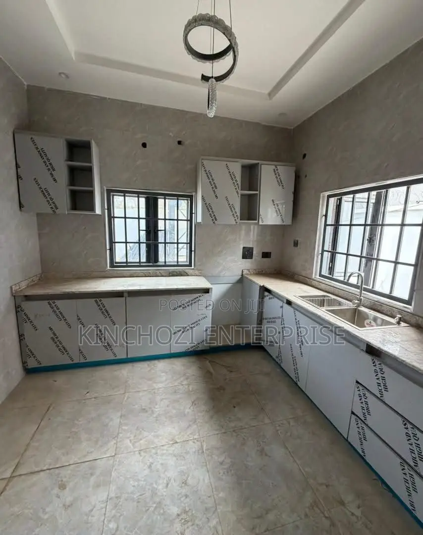 4bdrm Duplex in Apo Abuja, Zone B for rent