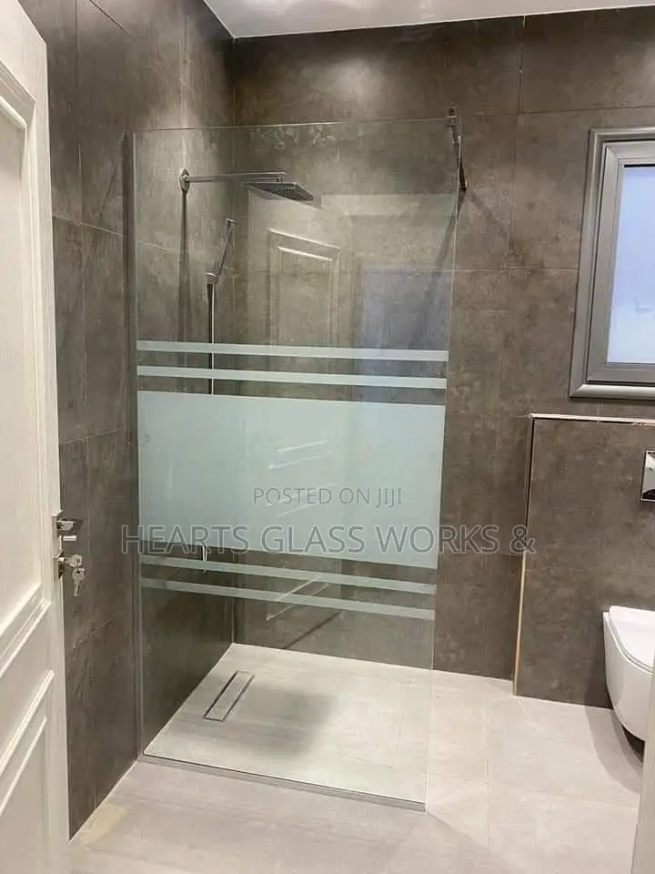 Shower Glass Fixed Installed With Middle Frosting.