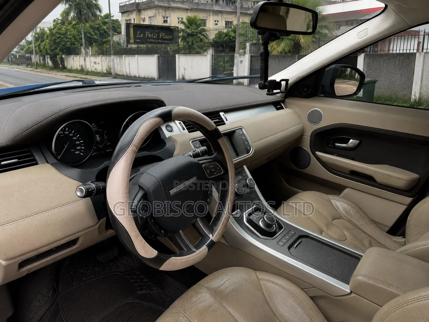 Land Rover Range Rover Evoque Dynamic 2dr SUV AWD (2.0L 4cyl Turbo 9A)