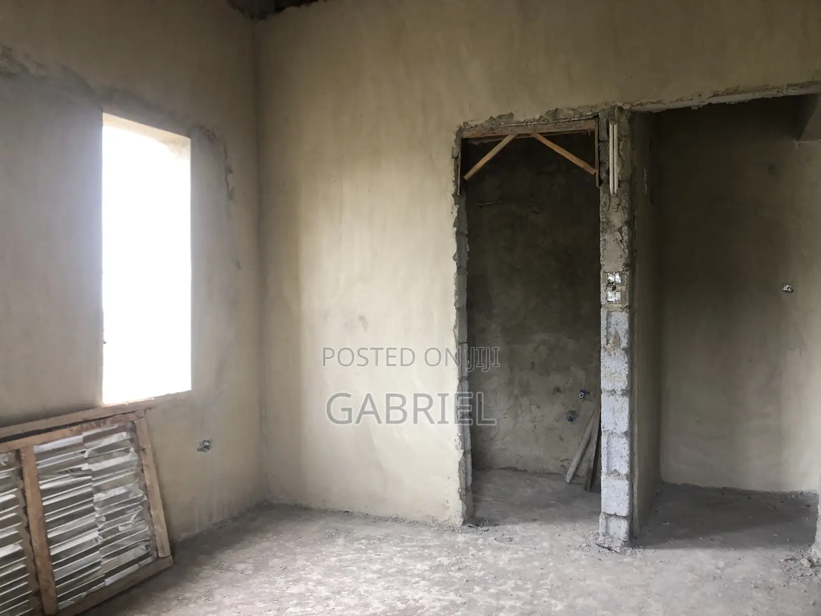 3bdrm Bungalow in Ushafa Hills Estate for sale
