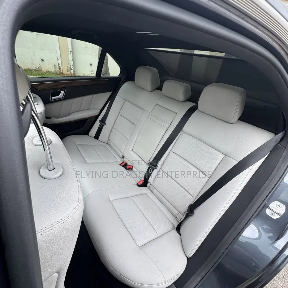 Mercedes-Benz E350 Base 4dr Sedan RWD (3.5L 6cyl 7A) 2011 Gray
