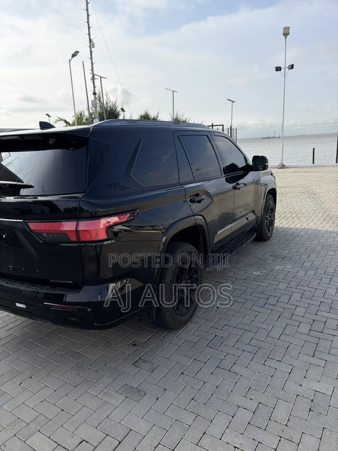 Toyota Sequoia TRD PRO 4WD 2025 Black