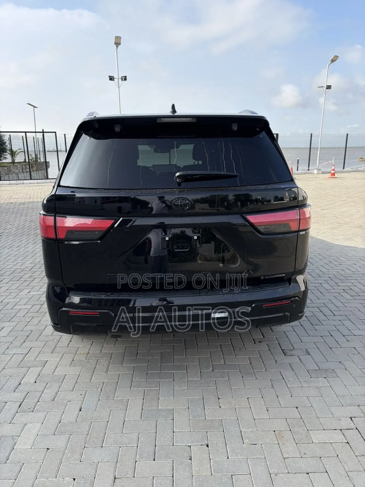 Toyota Sequoia TRD PRO 4WD 2025 Black