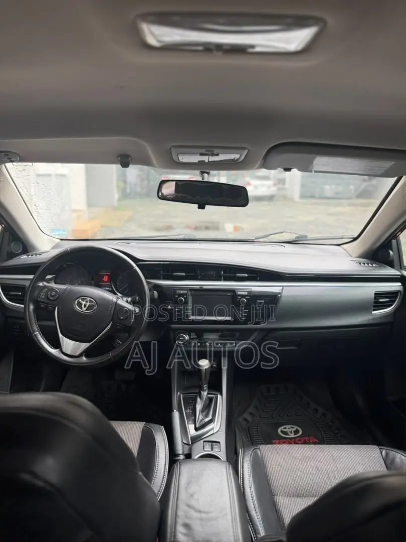 Toyota Corolla S 4dr Sedan (1.8L 4cyl CVT) 2015 Red