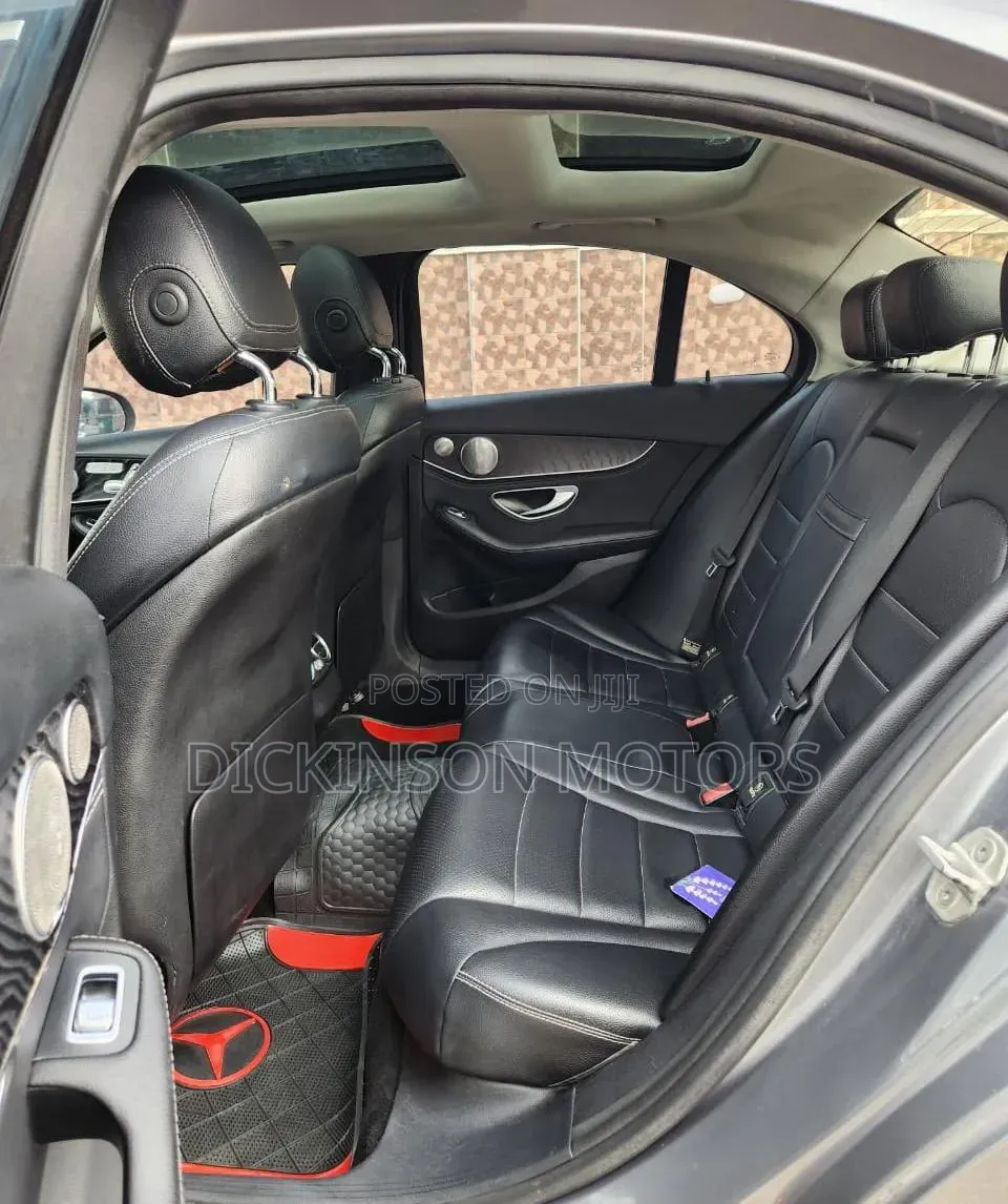 Mercedes-Benz C300 2016 Gray