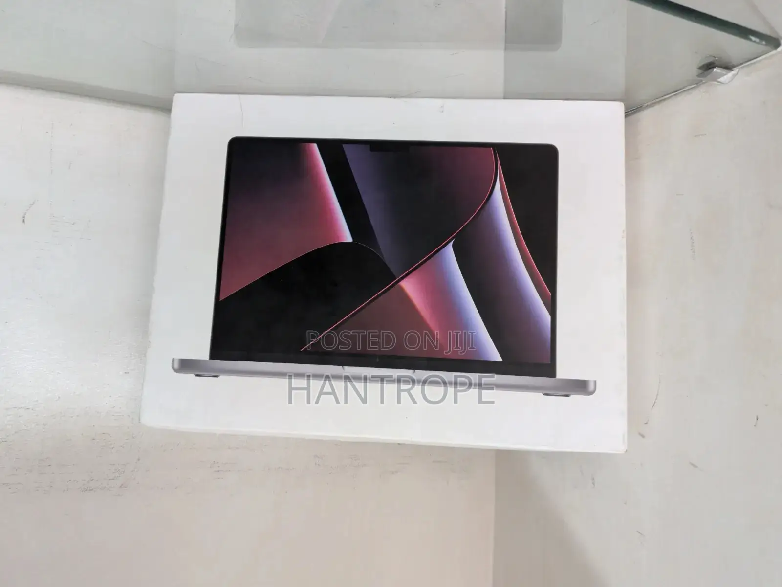 New Laptop Apple MacBook Pro 2023 M2 16GB Apple M2 SSD 512GB