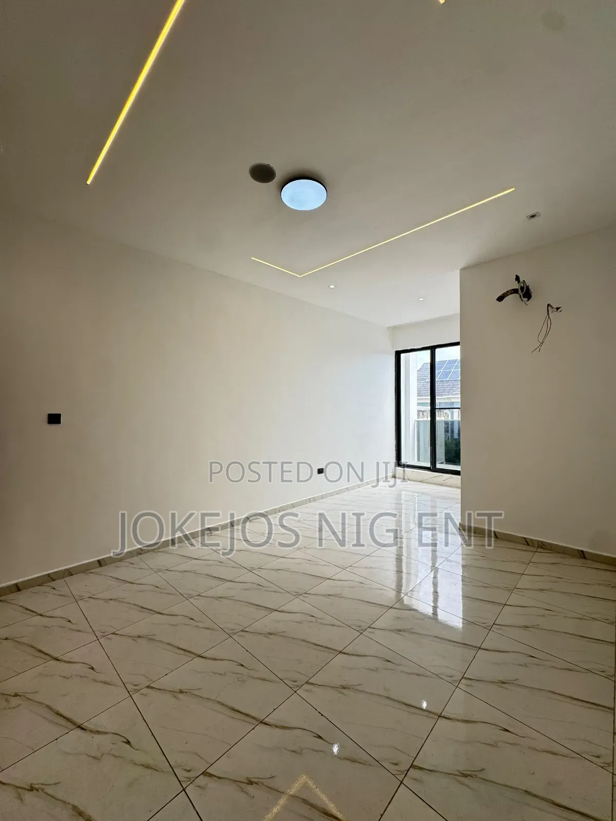 2bdrm Apartment in Igbo Efon for sale