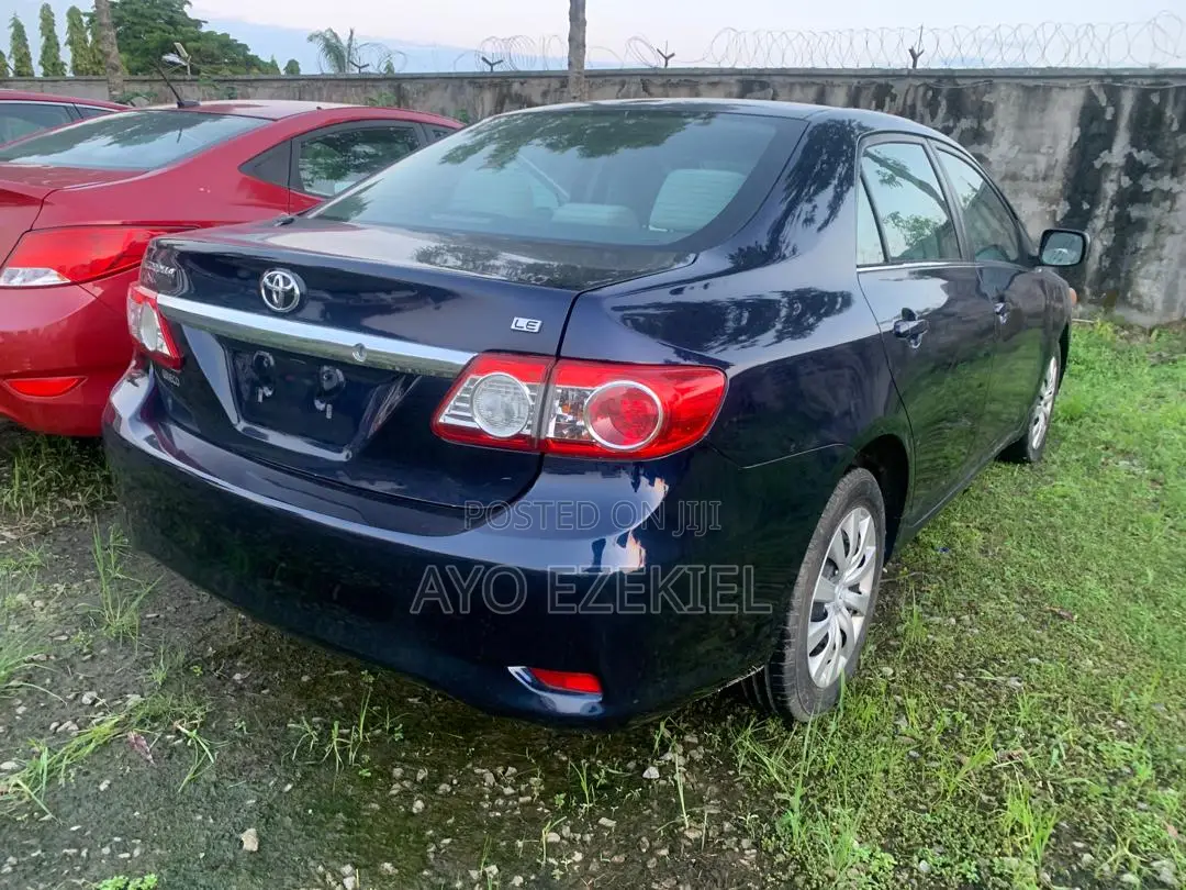 Toyota Corolla 2013 Blue