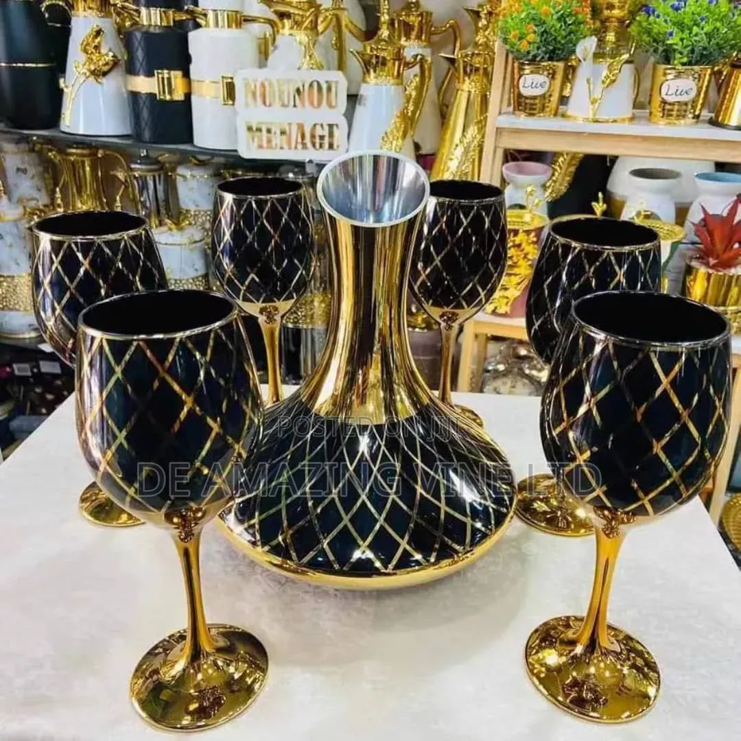 Luxury Golden Glass Wine Decanter With 6pcs Wine Glass Set