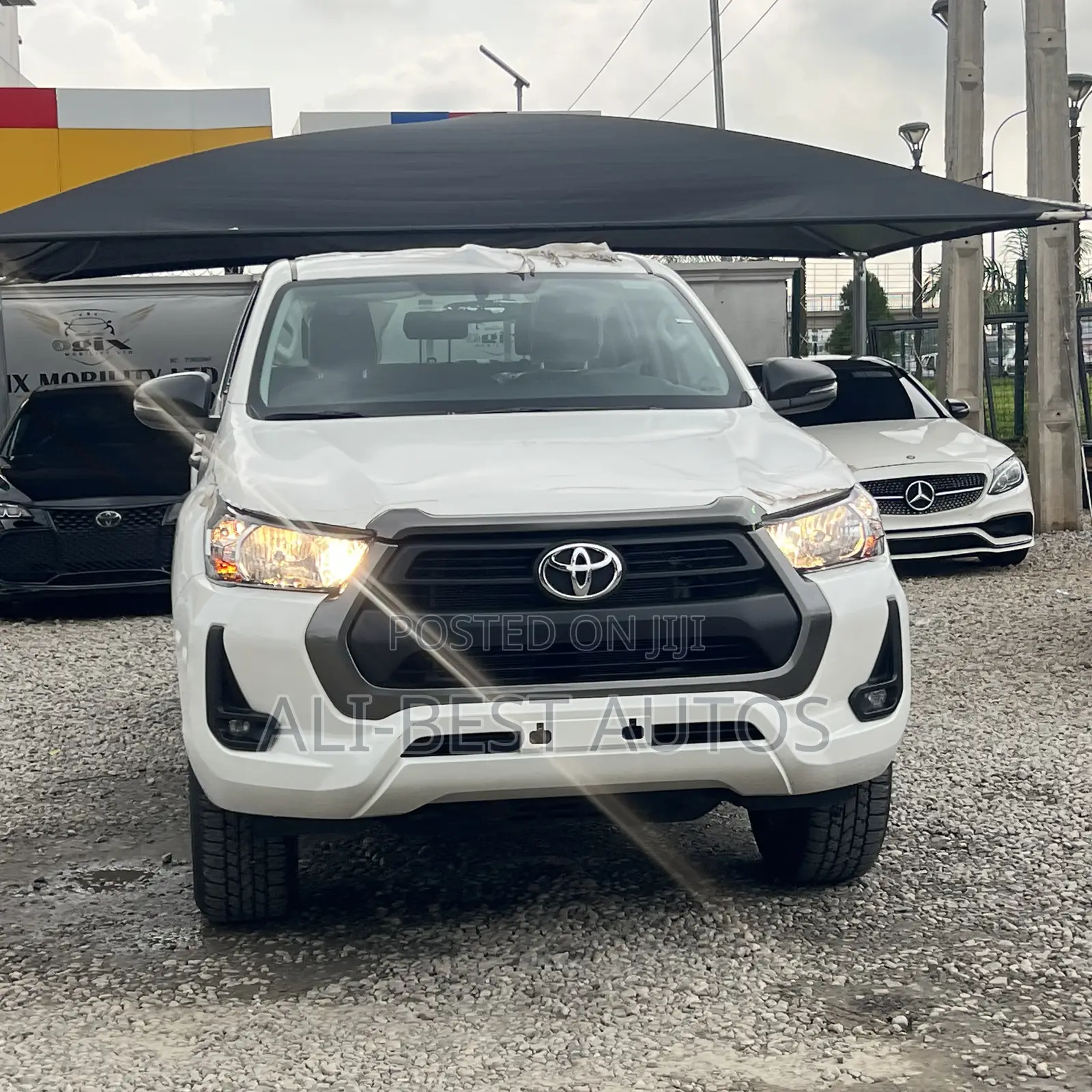 New Toyota Hilux 2025 White