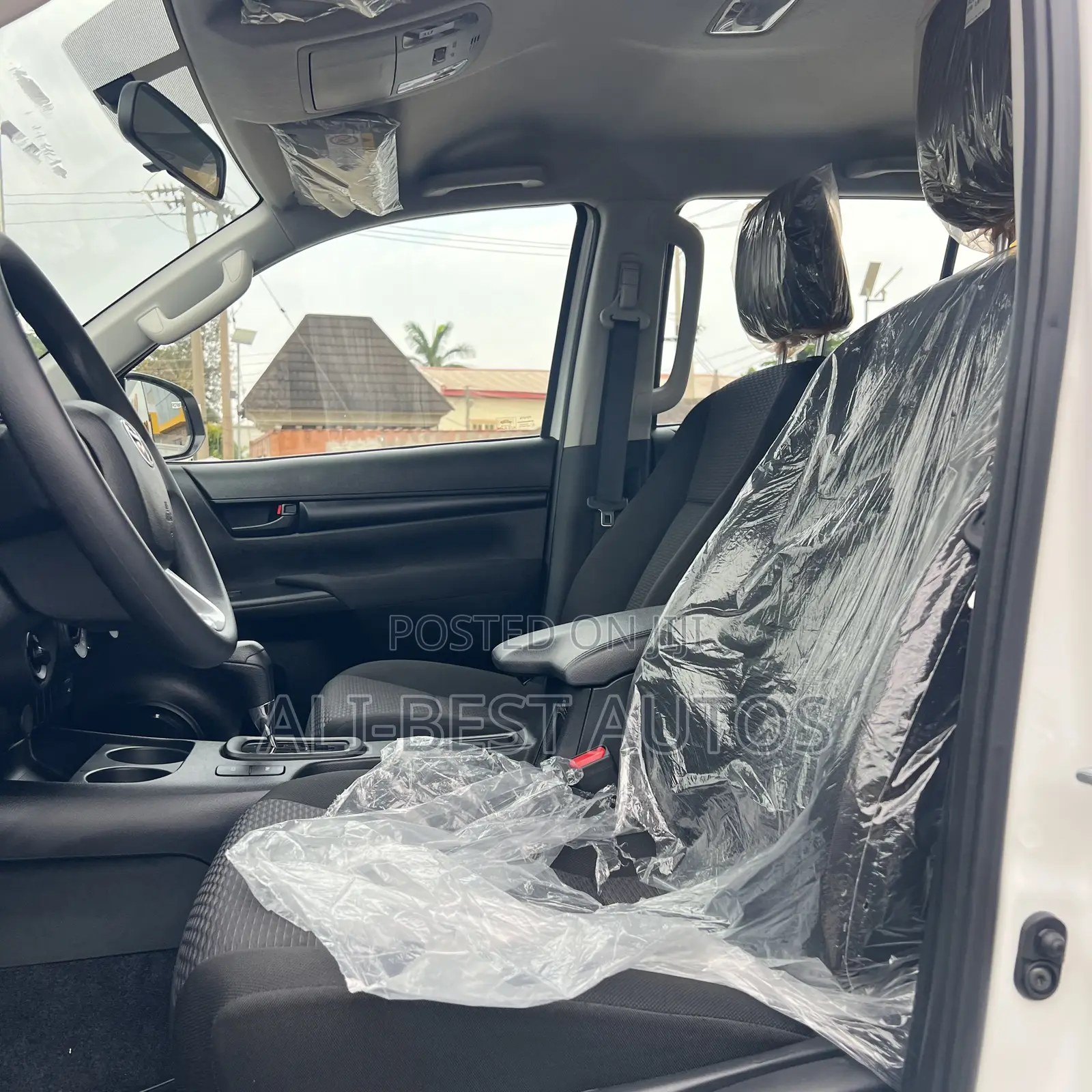 New Toyota Hilux 2025 White