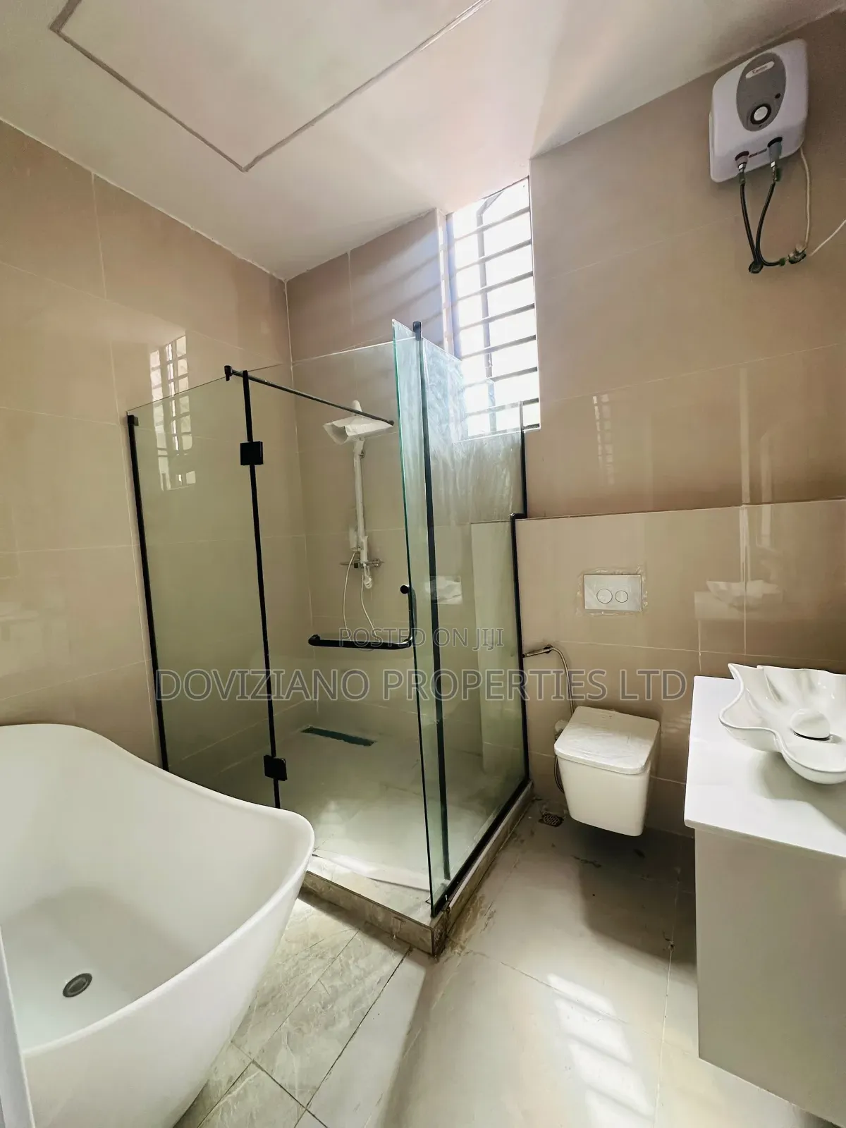 5bdrm Duplex in Ikate for sale