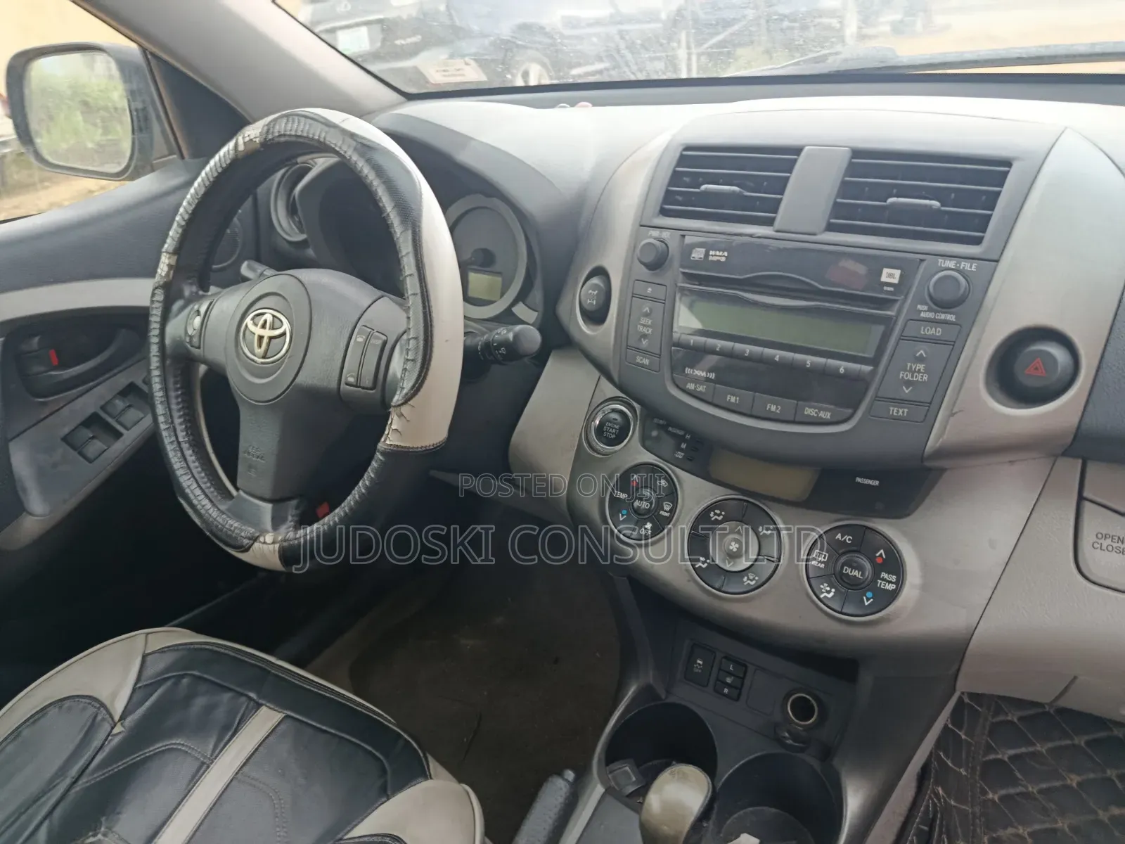Toyota RAV4 2010 Blue
