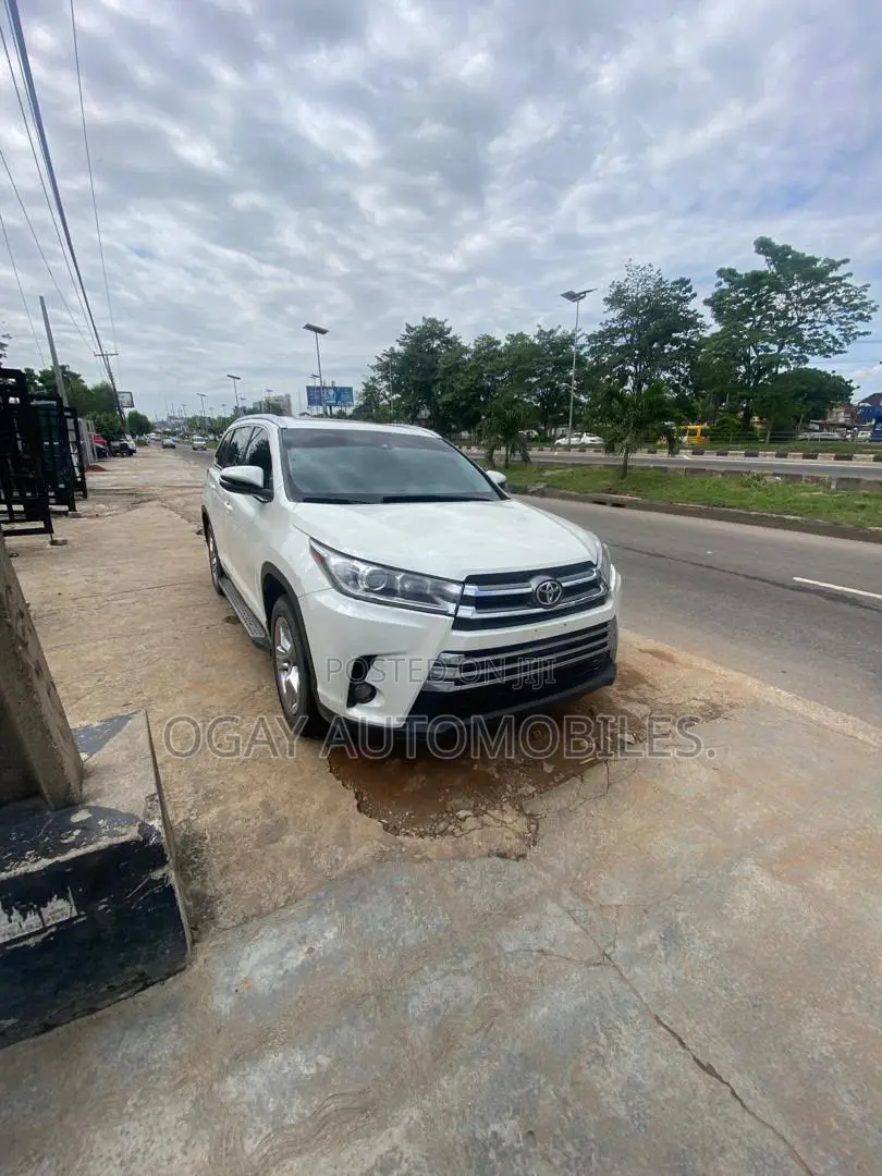Toyota Highlander Limited V6 4x2 (3.5L 6cyl 6A) 2016 White