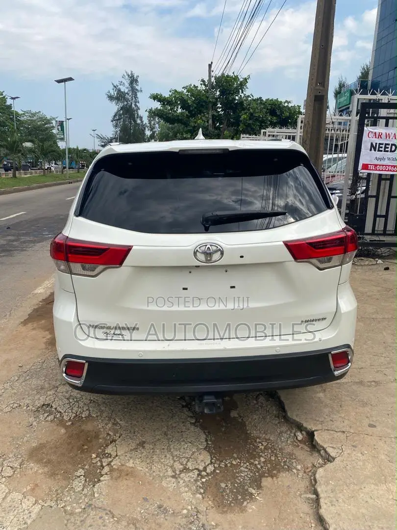 Toyota Highlander Limited V6 4x2 (3.5L 6cyl 6A) 2016 White