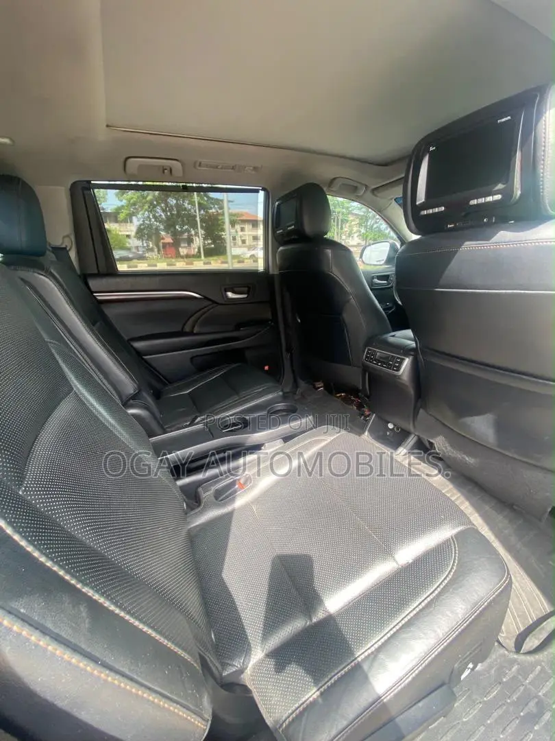 Toyota Highlander Limited V6 4x2 (3.5L 6cyl 6A) 2016 White