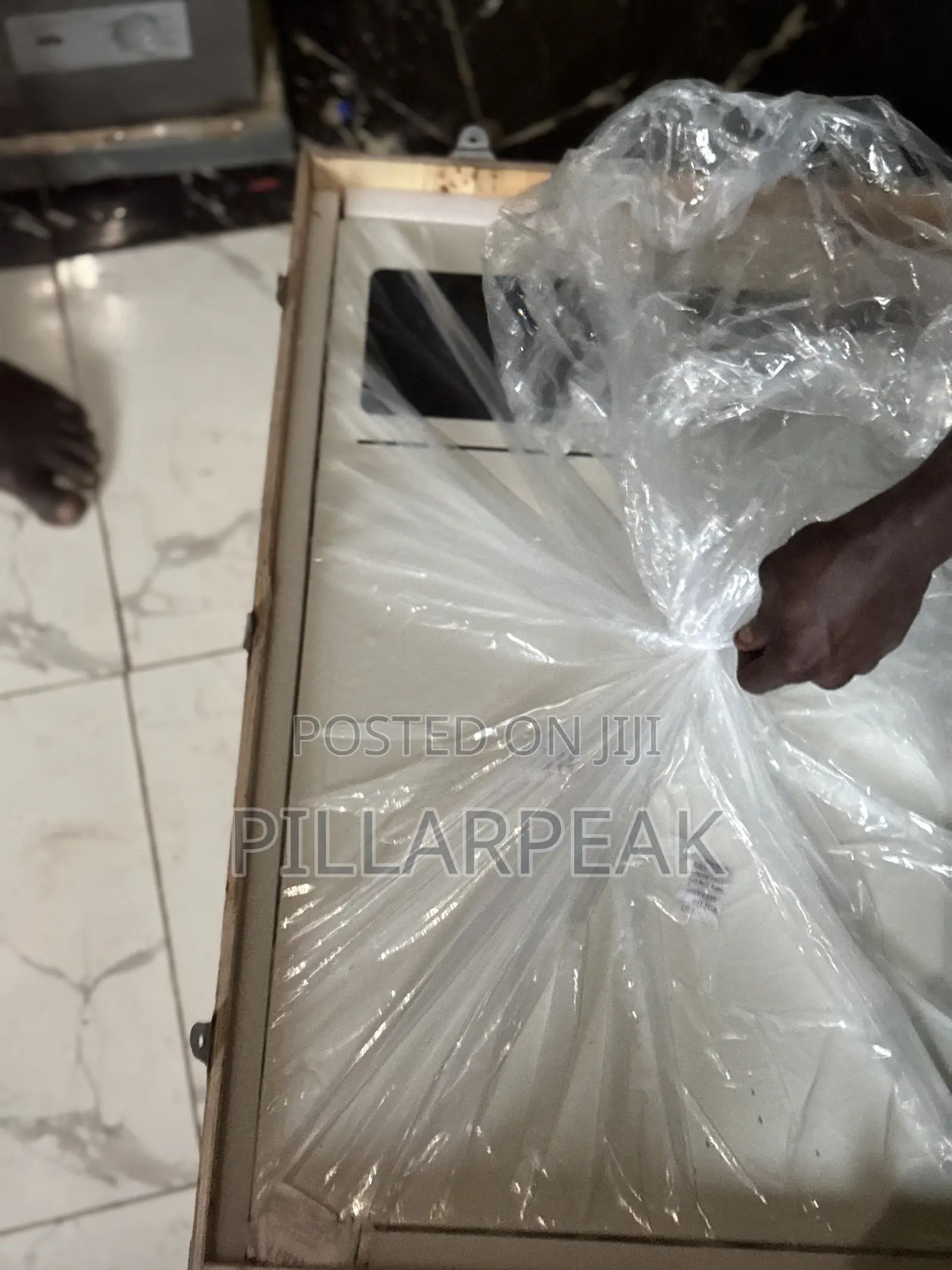 Luxsun 10.54kwh 51.2v Lithium Battery