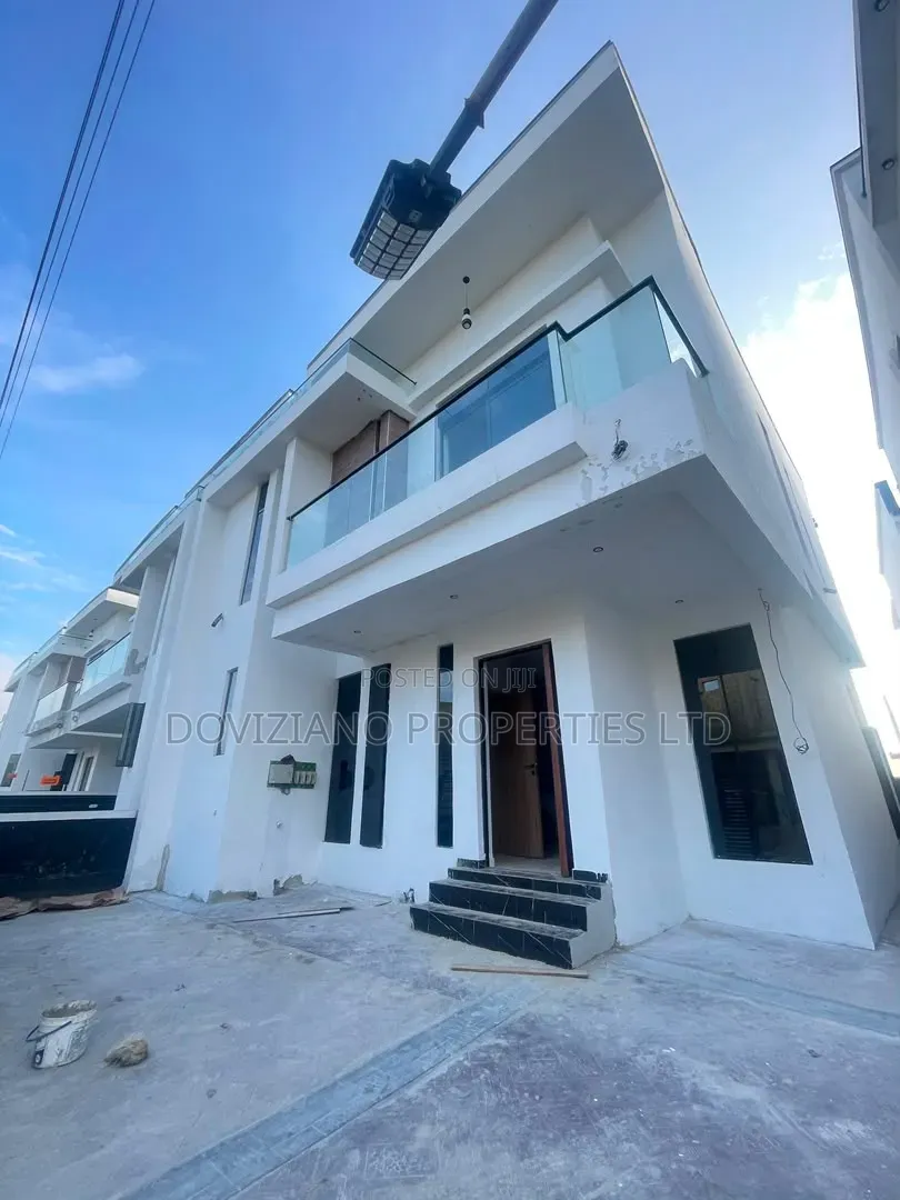 4bdrm Duplex in Off Lekki-Epe Expressway for sale