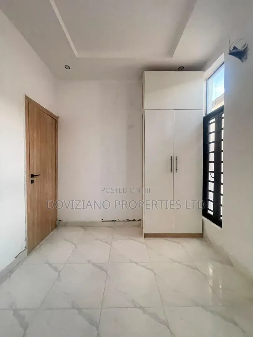 4bdrm Duplex in Off Lekki-Epe Expressway for sale
