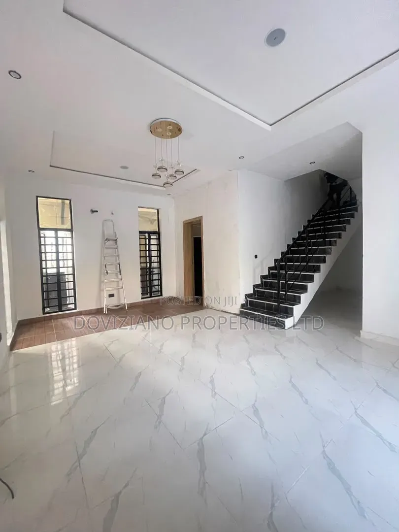 4bdrm Duplex in Off Lekki-Epe Expressway for sale