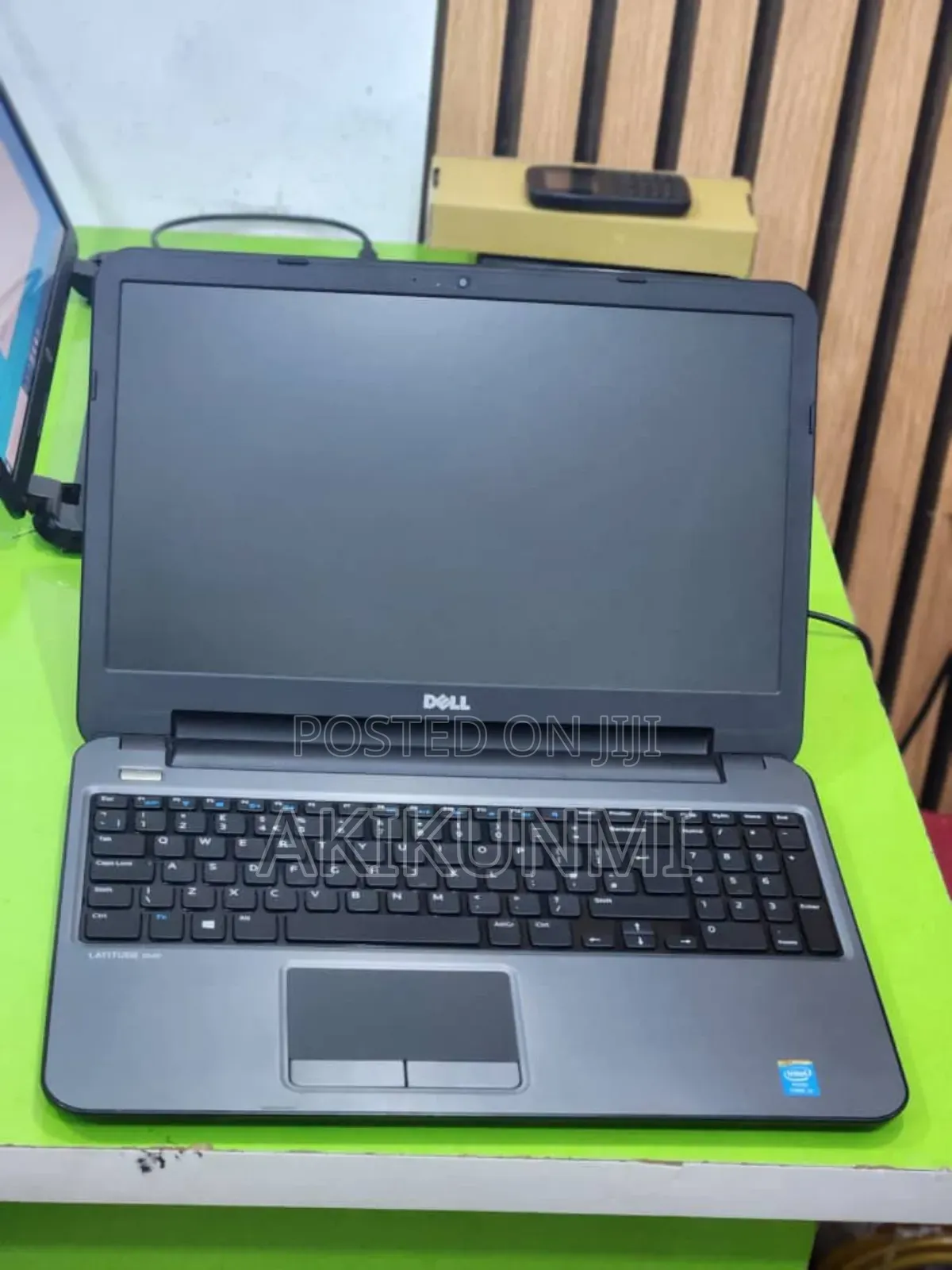 Laptop Dell Inspiron 11 3168 8GB Intel Core i5 HDD 500GB