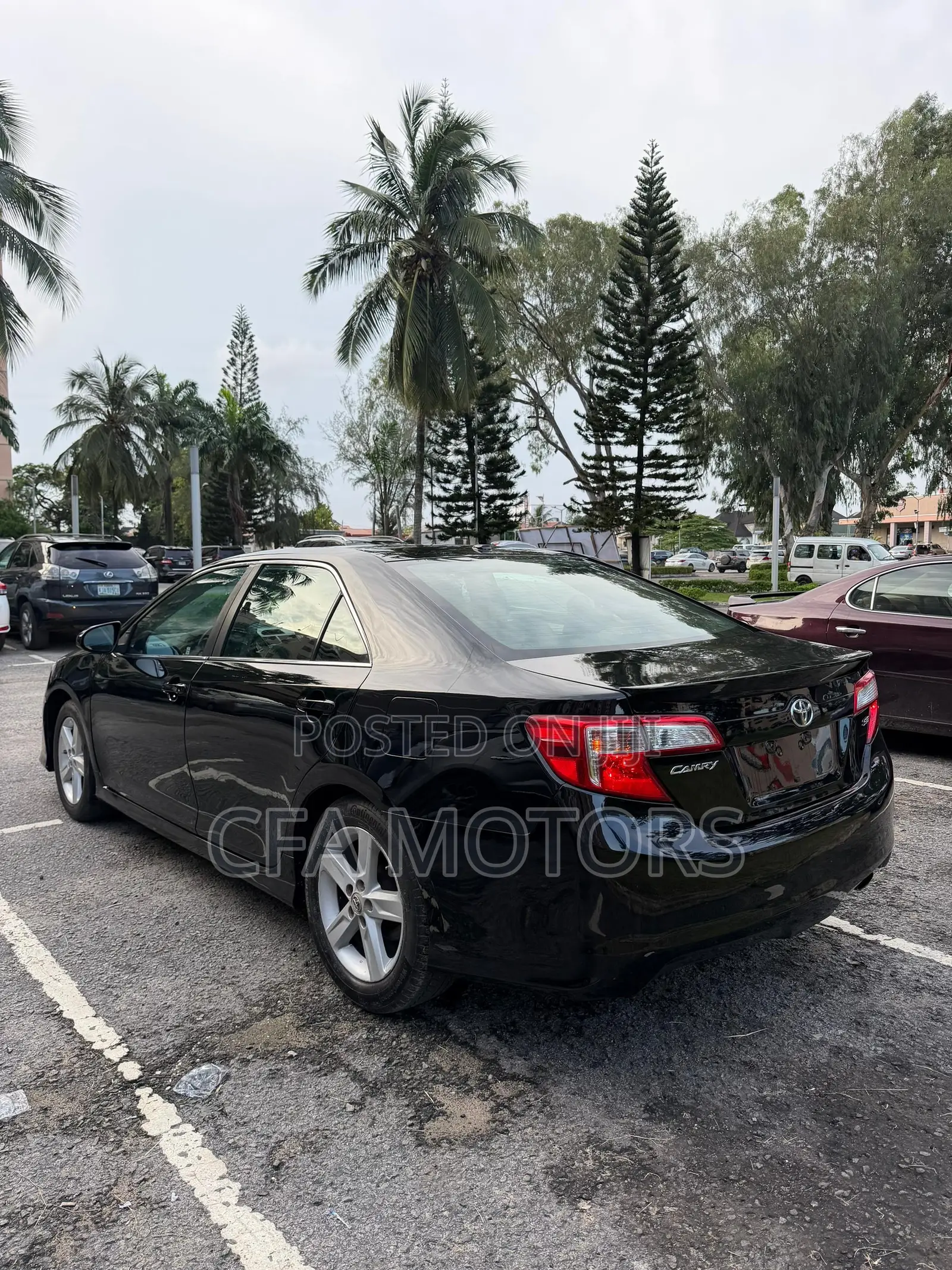 Toyota Camry SE 4dr Sedan (2.5L 4cyl 6A) 2012 Black