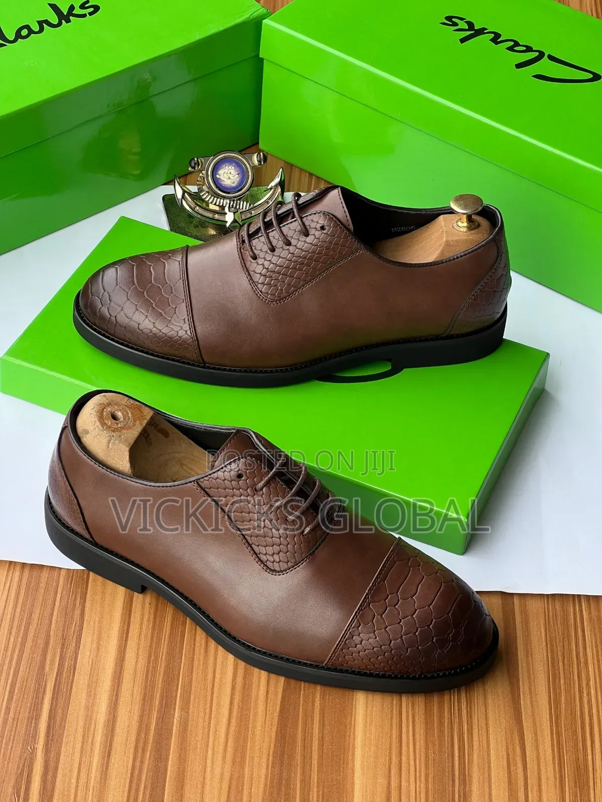 Clarks Leather Cap-Toe Oxford Shoes