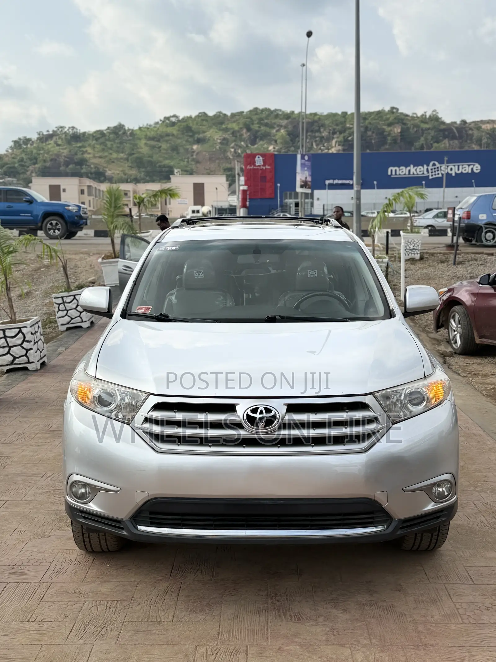 Toyota Highlander Limited 2011 Silver