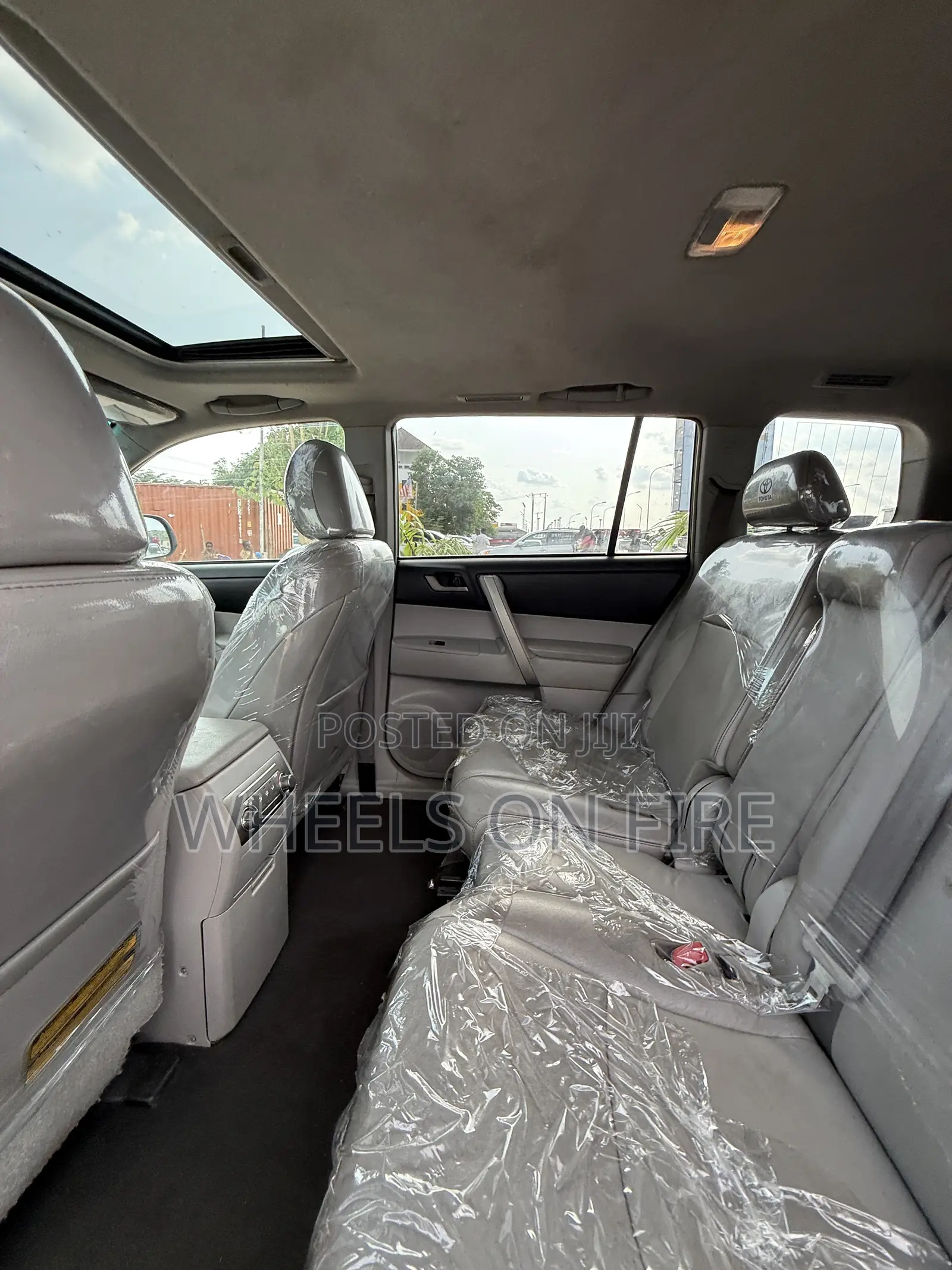 Toyota Highlander Limited 2011 Silver