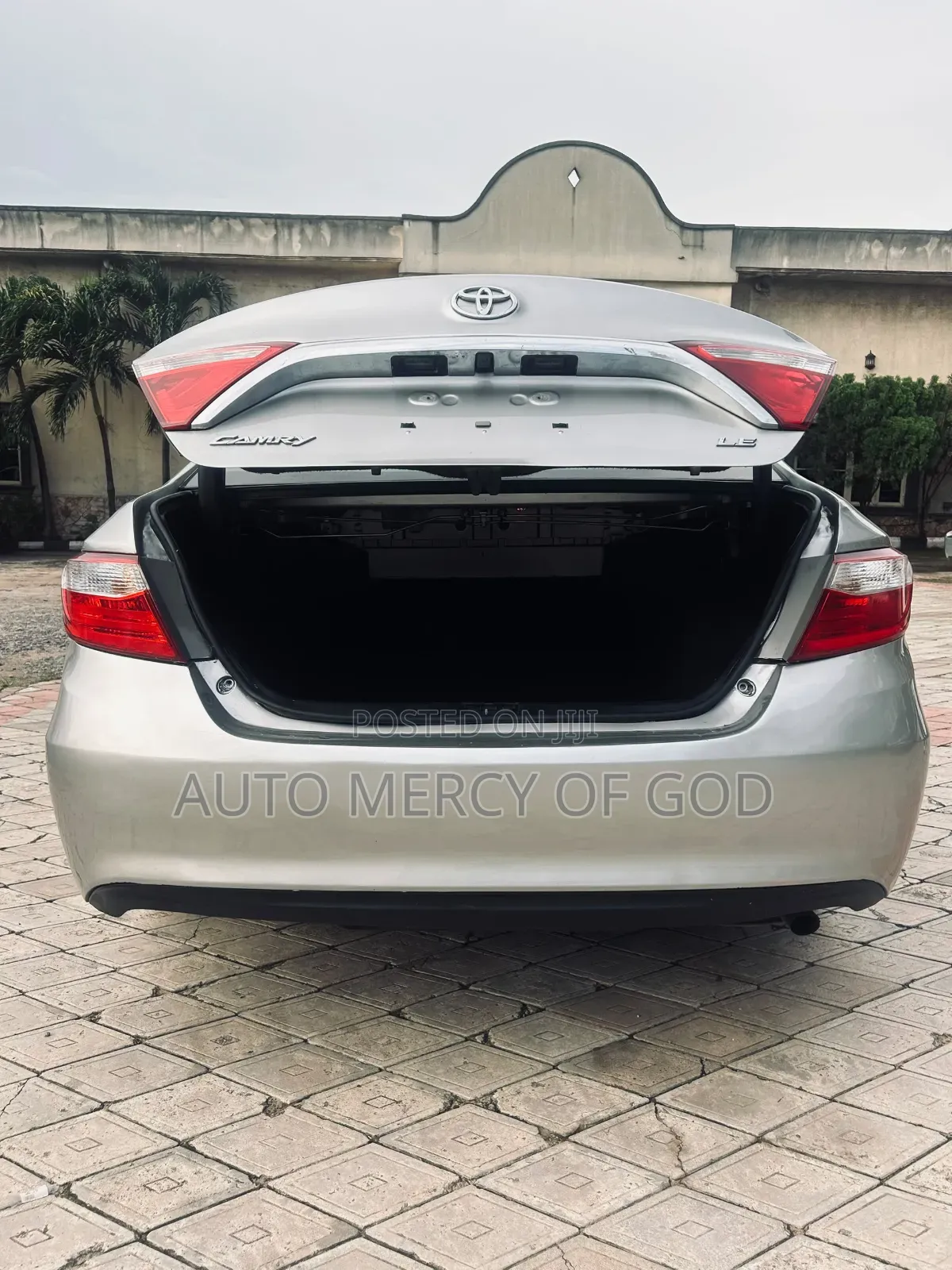 Toyota Camry LE 4dr Sedan (2.5L 4cyl 6A) 2016 Silver