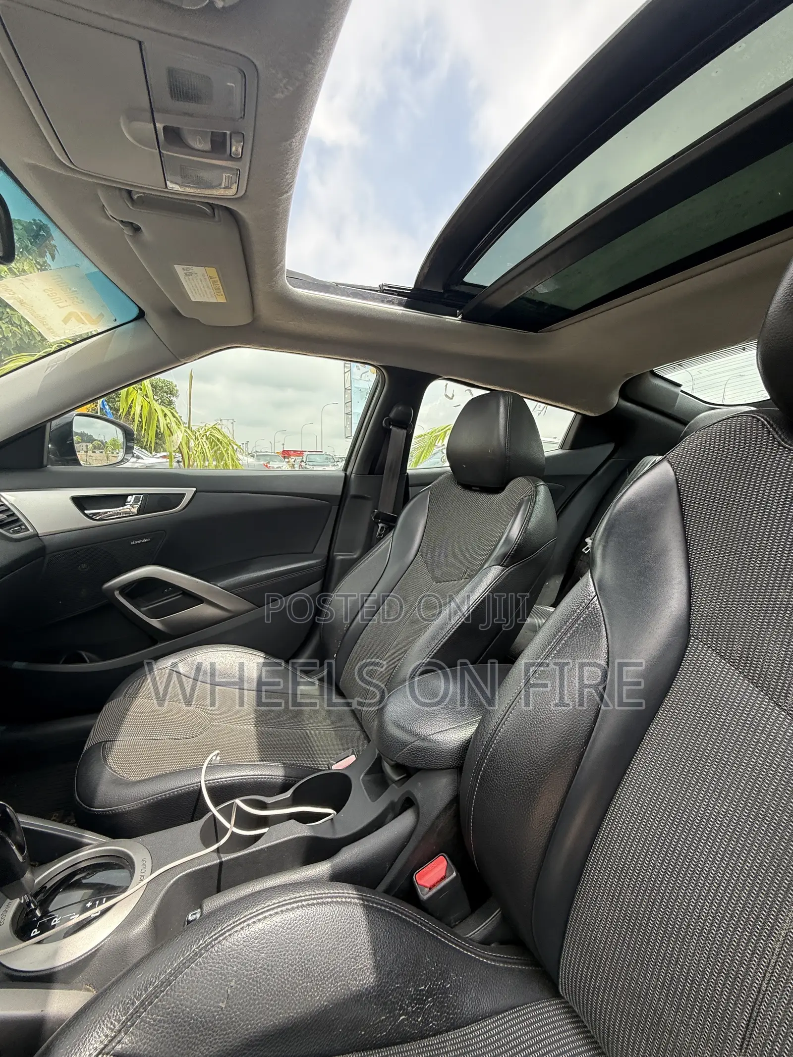 Hyundai Veloster Automatic 2012 Black