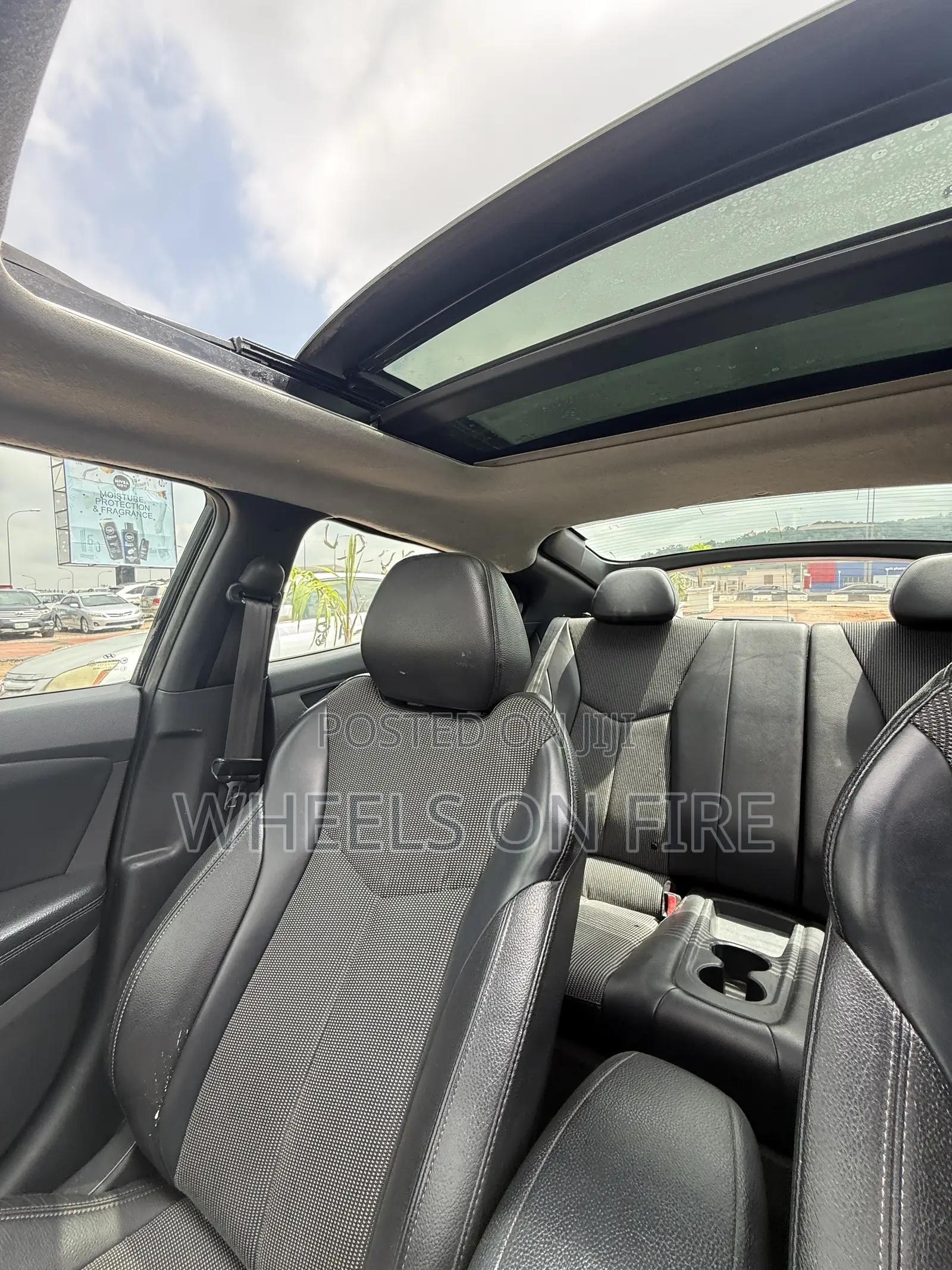 Hyundai Veloster Automatic 2012 Black