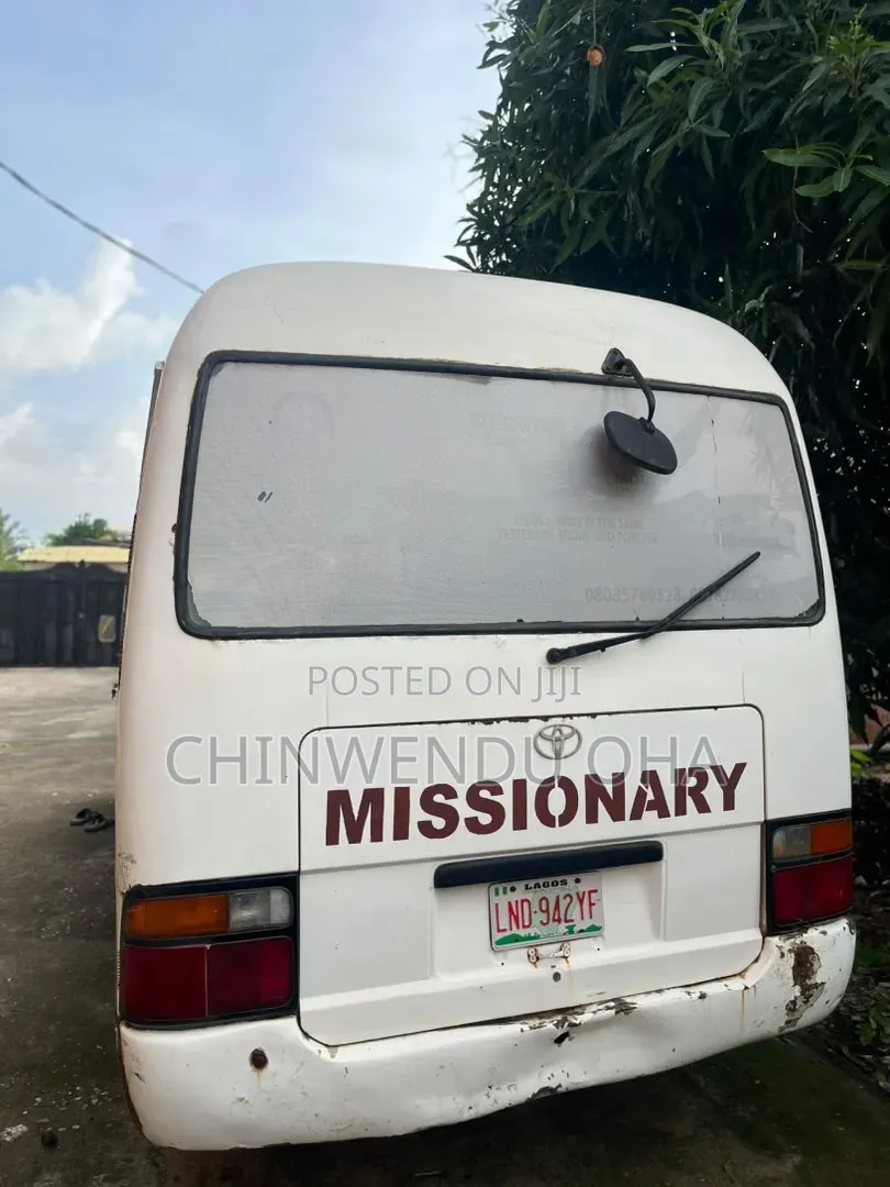 Toyota Coaster 2005 White