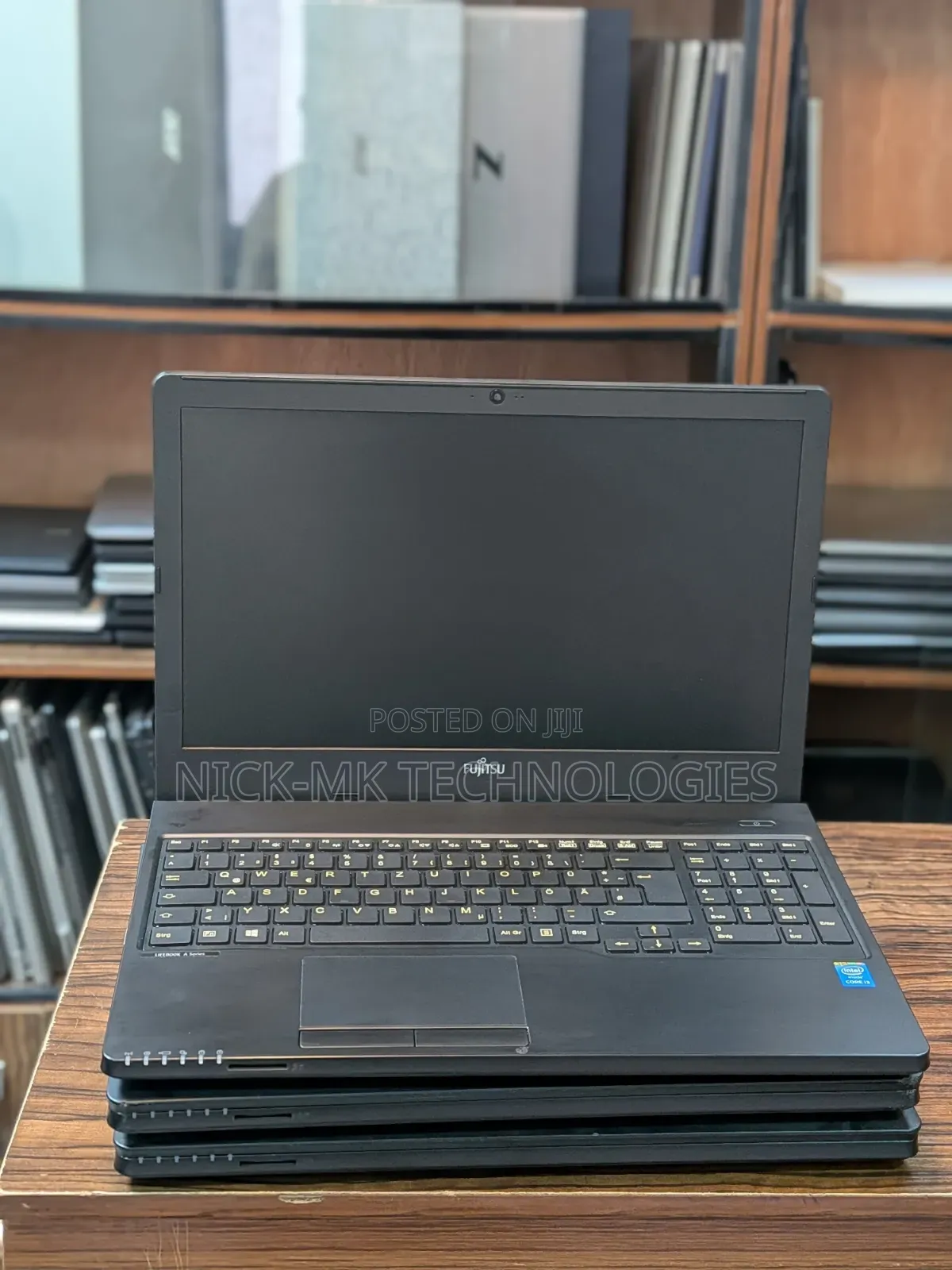 Laptop Fujitsu Lifebook A5510 8GB Intel Core i3 HDD 320GB