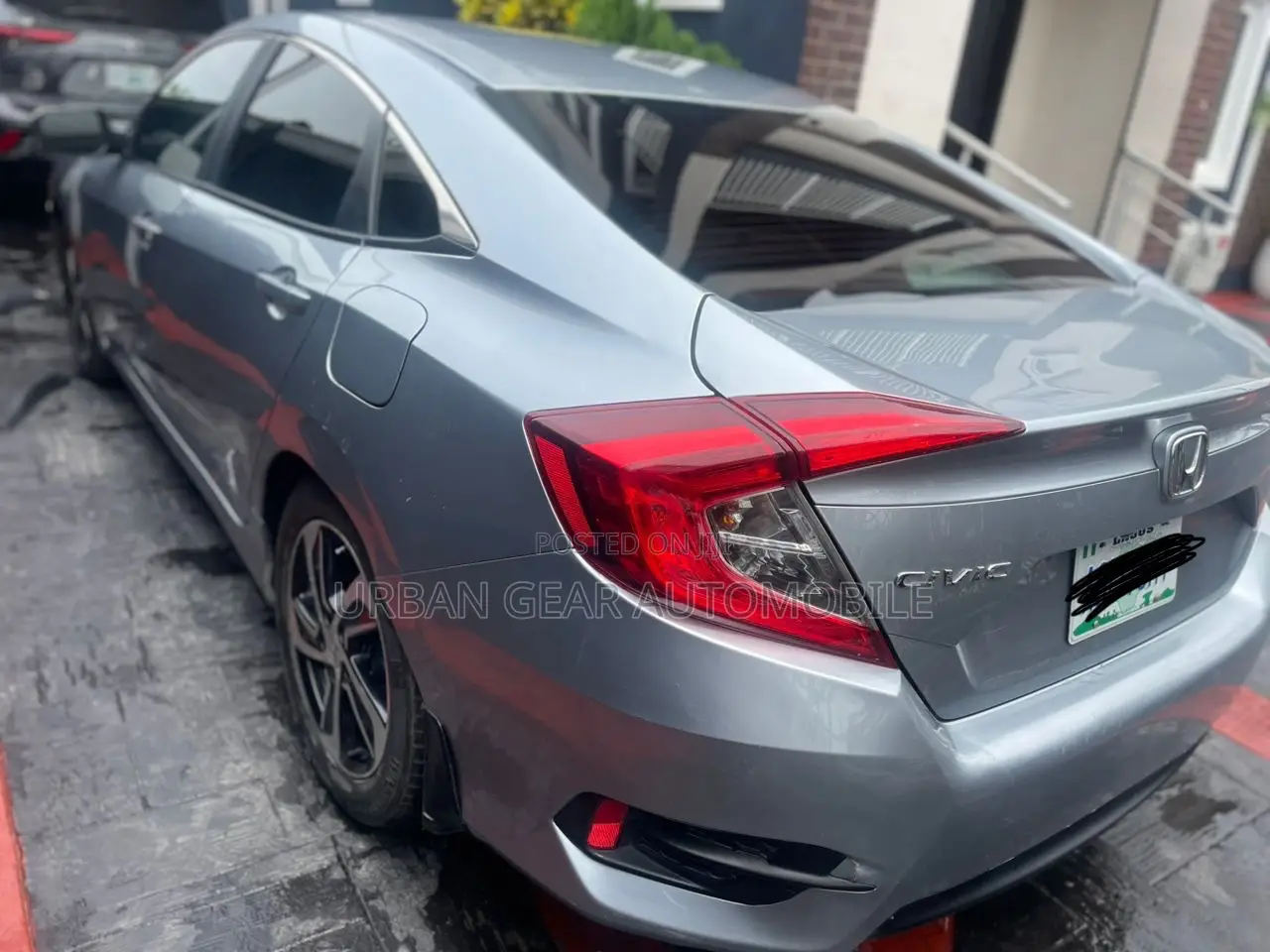 Honda Civic EX 4dr Sedan (2.0L 4cyl) 2017 Silver
