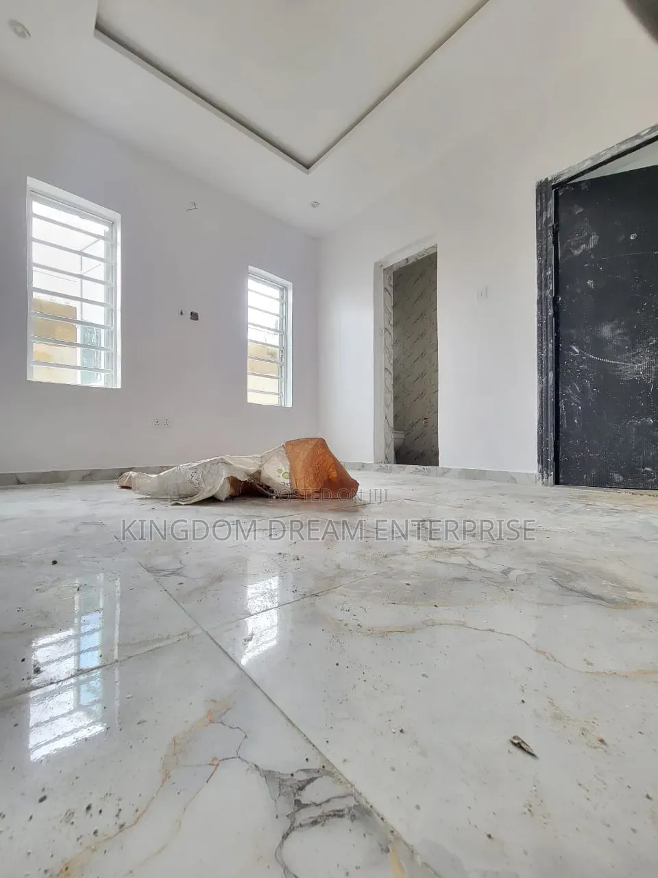 3bdrm Block of Flats in Surulere Lagos, Masha for sale