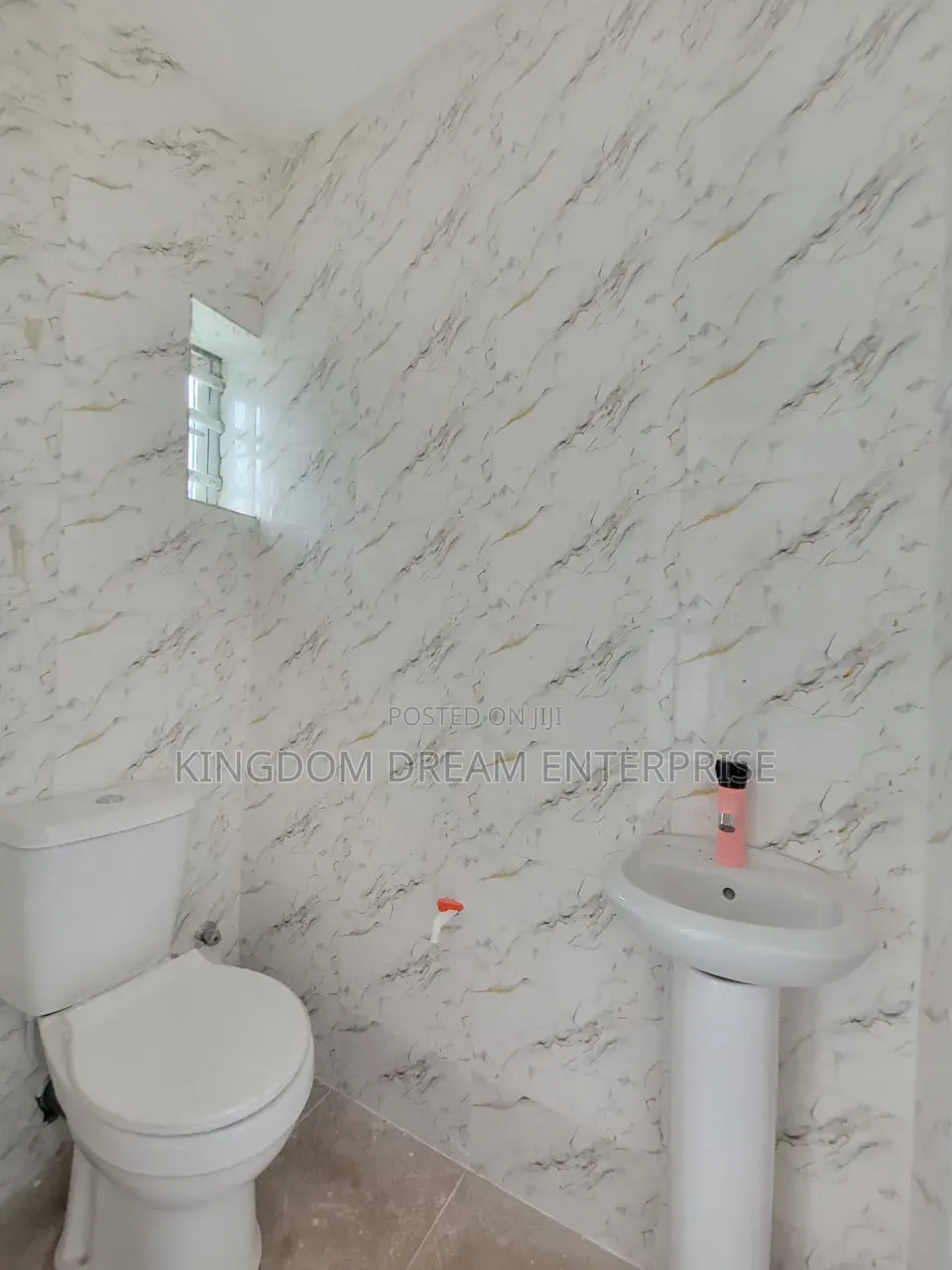 3bdrm Block of Flats in Surulere Lagos, Masha for sale