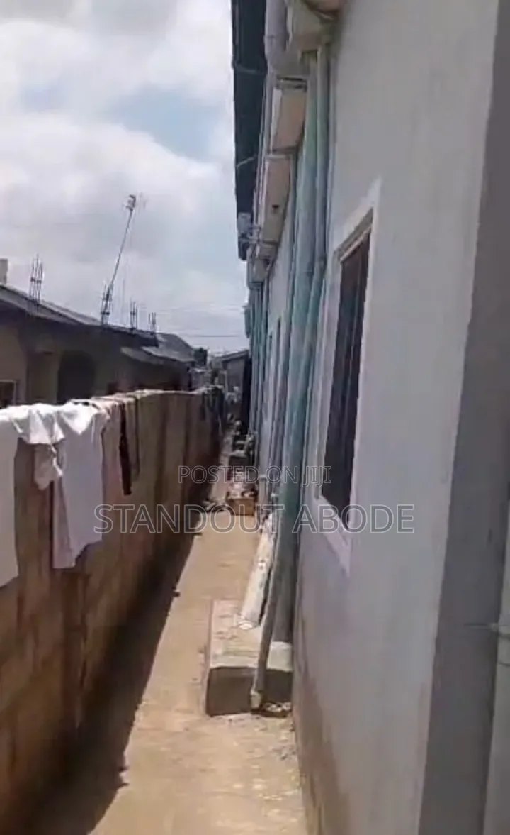 2bdrm Block of Flats in Good Location, Igando / Ikotun/Igando for sale
