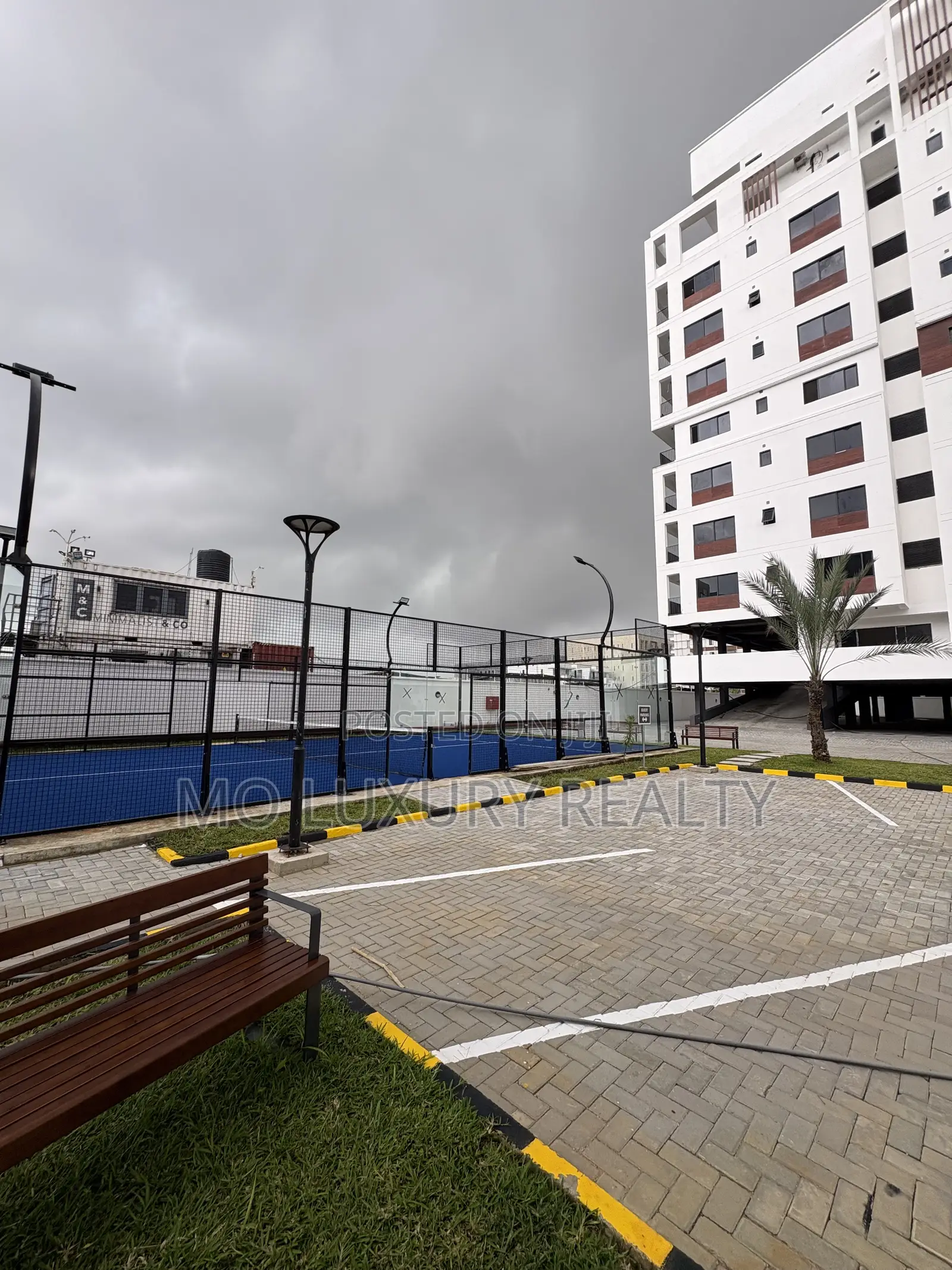 2bdrm Apartment in Lekki Phase 1 for rent