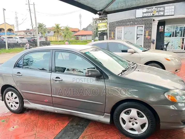 Toyota Corolla 2006 Gray