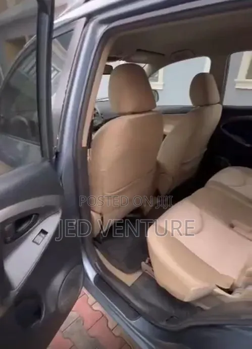 Toyota RAV4 2011 Blue