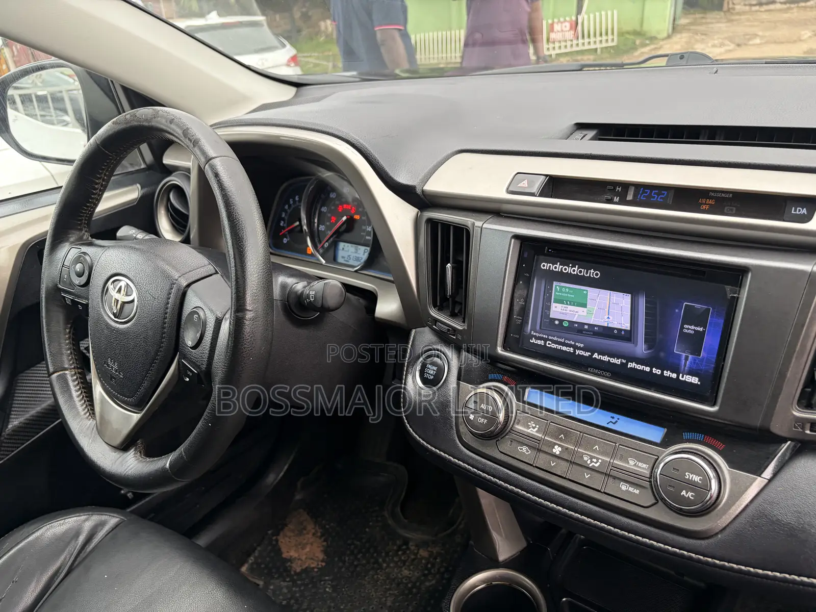 Toyota RAV4 Limited 4dr SUV AWD (2.5L 4cyl 6A) 2015 Black