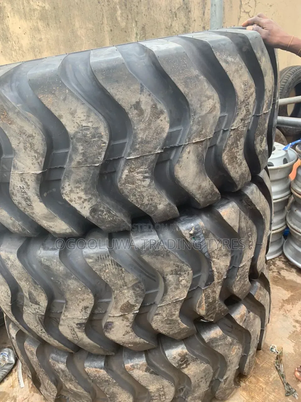 14.00-24 Tyre