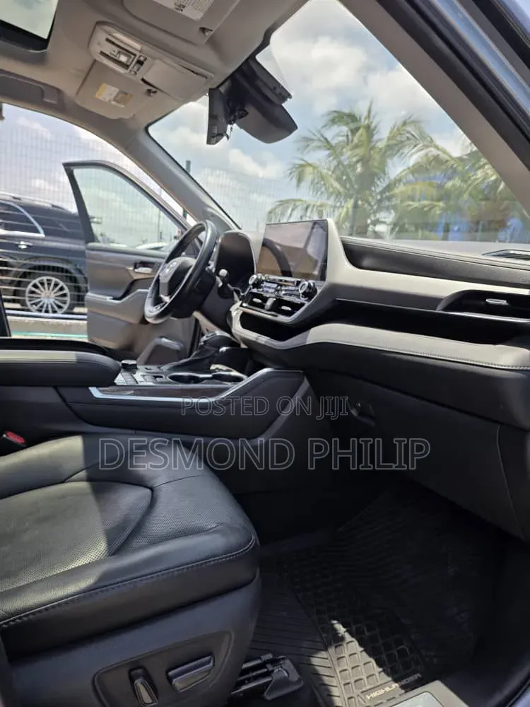 Toyota Highlander Platinum 2021 Blue