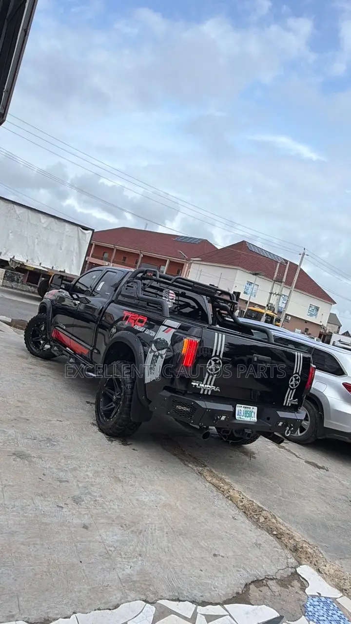 Toyota Tundra 2012 Black