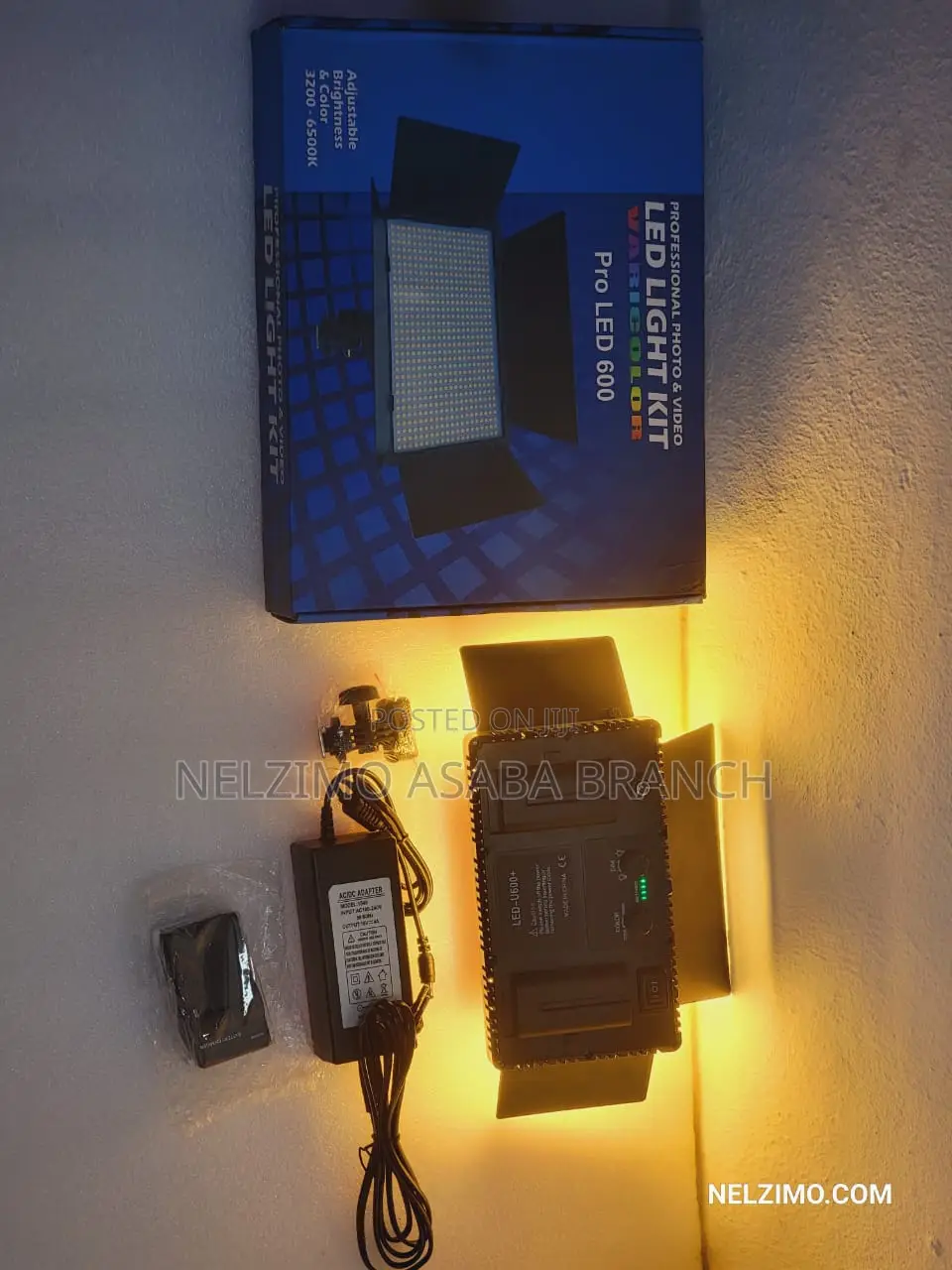 Led 600 Video Light With Tripod Stand