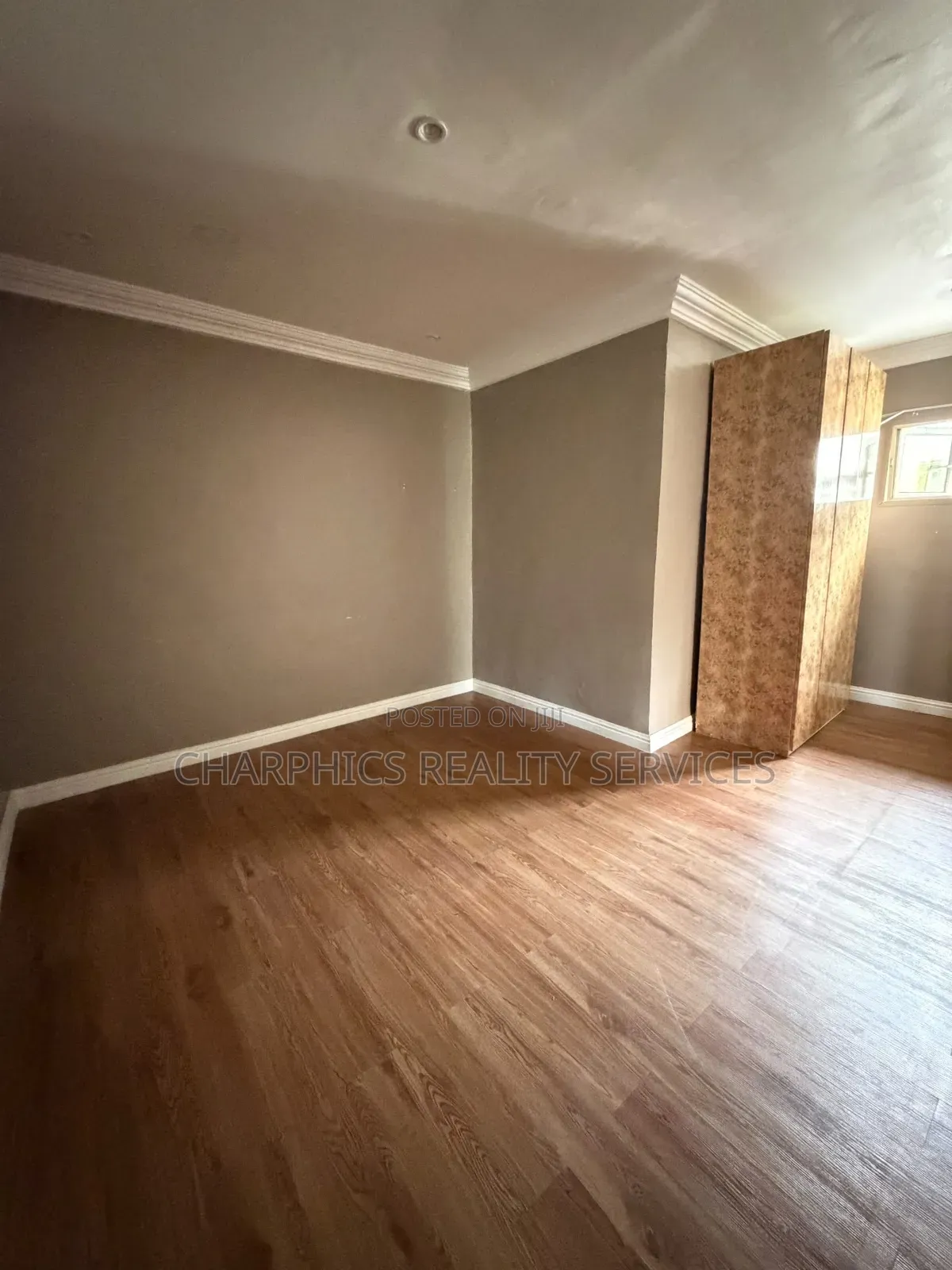 Mini Flat in Lekki Phase 1 for rent