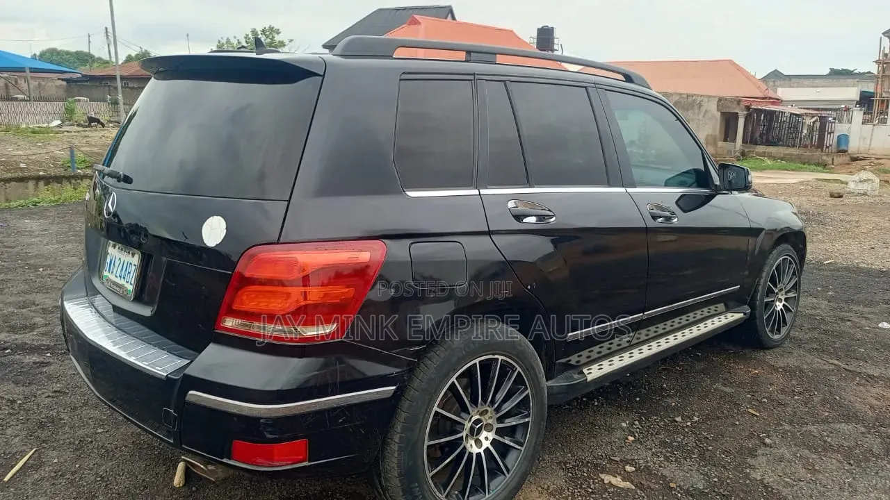 Mercedes-Benz GLK-Class 2010 Black