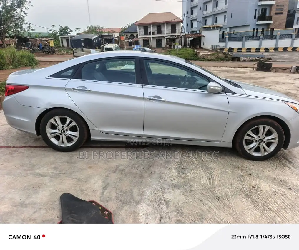 Hyundai Sonata 2011 Silver