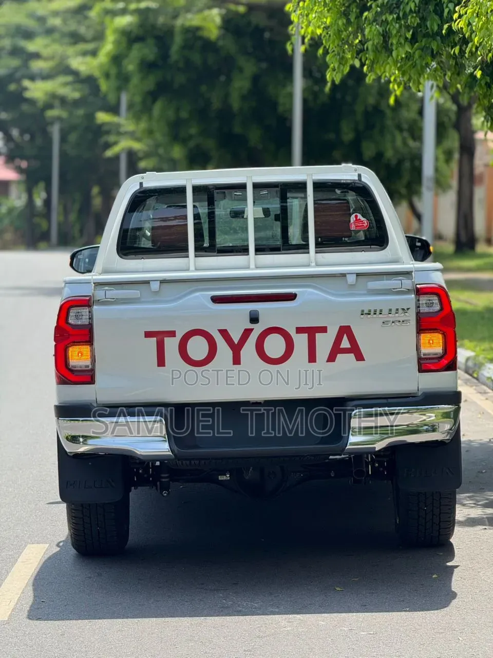 New Toyota Hilux 2025 White